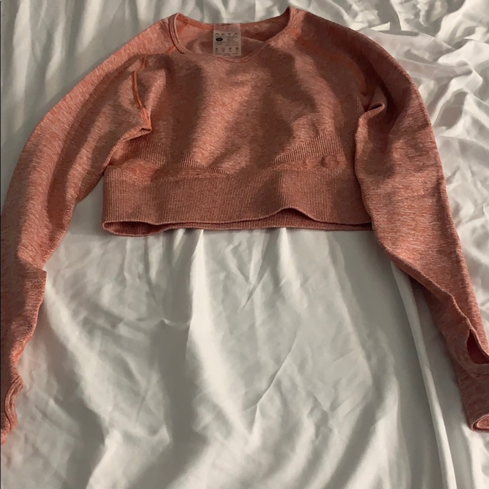 Acta crop top long sleeve